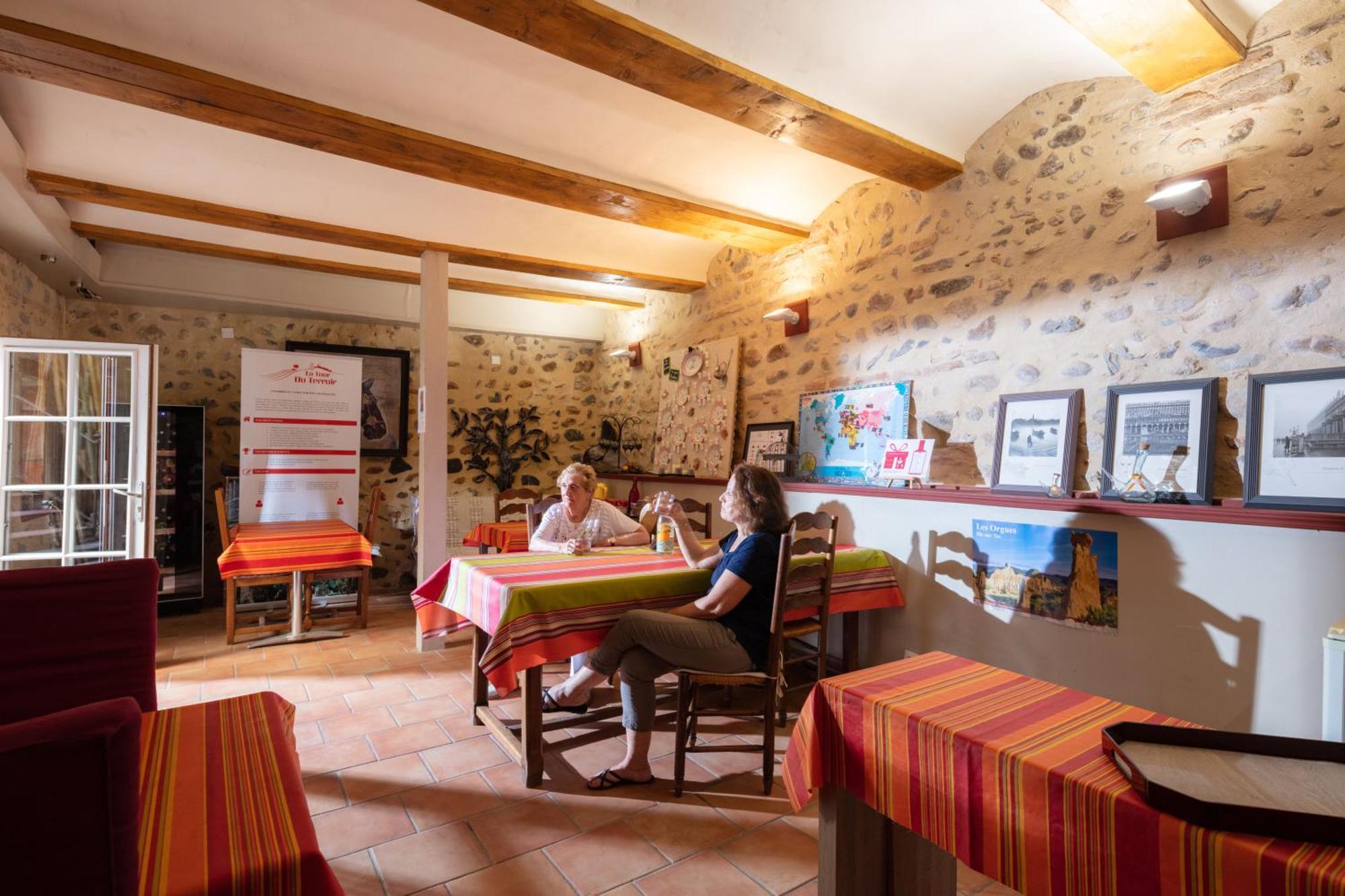 La Tour Du Terroir Bed & Breakfast Rivesaltes Ngoại thất bức ảnh