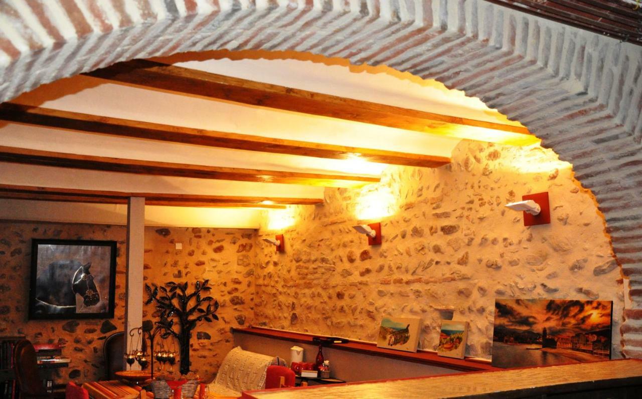 La Tour Du Terroir Bed & Breakfast Rivesaltes Ngoại thất bức ảnh